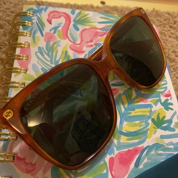 🆕Gucci Sunglasses. No offers. - Picture 2 of 15